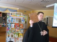 ����  �����