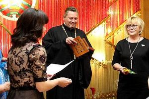 ���� ����