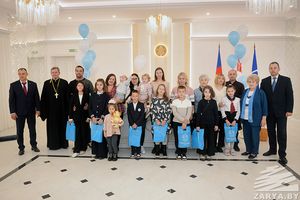 ���� ����