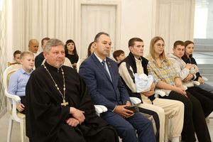 ���� ����