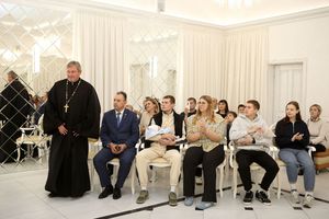 ���� ����