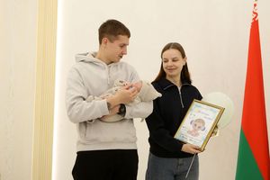 ���� ����